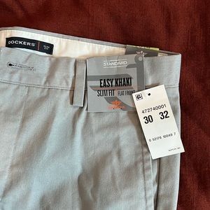 Men’s Easy Khaki Slim Fit Docker Pants 30/32